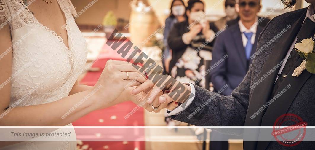 Las mejores fotos. Especialista en reportajes de Bodas. Intercambio de anillos